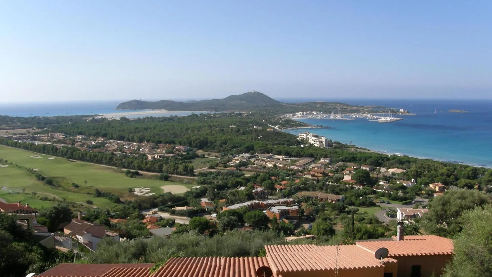 Three-Room Apartment In Residence With Pool Villasimius Italy