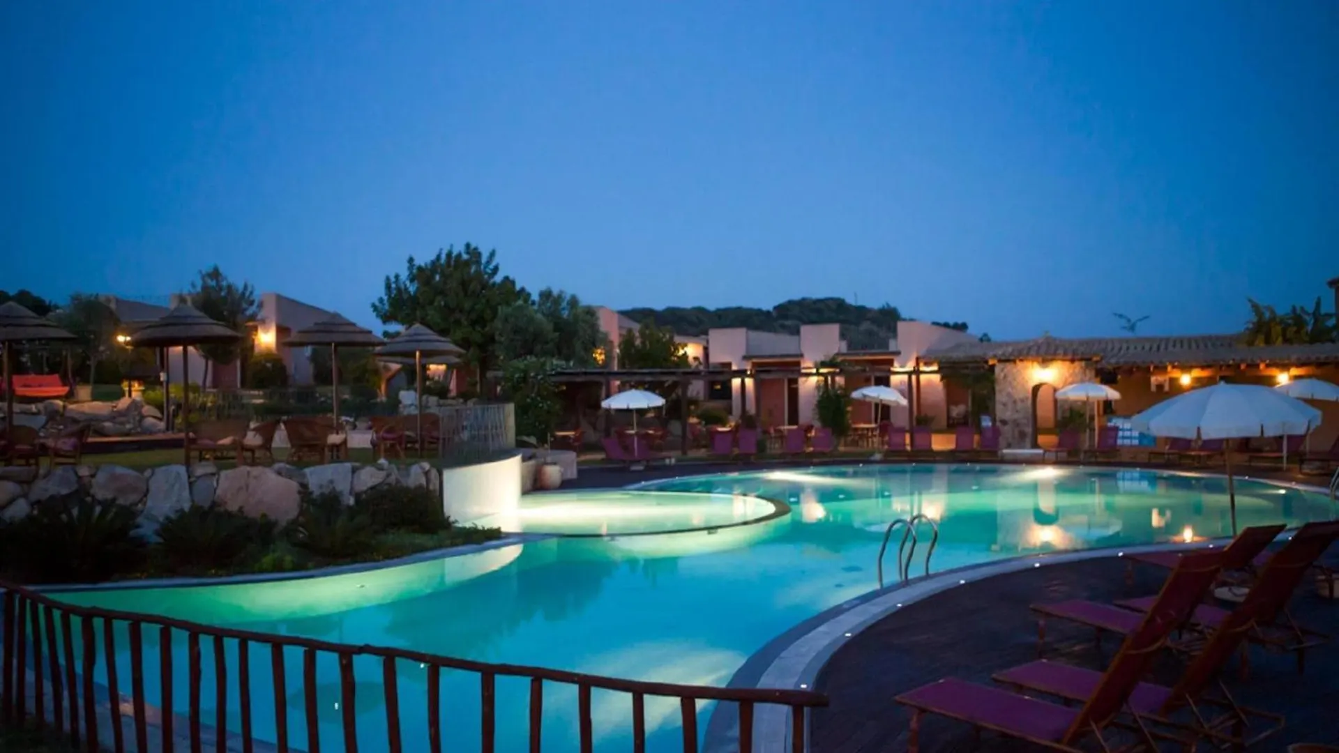 Three-Room Apartment In Residence With Pool Villasimius 0*,  Italië